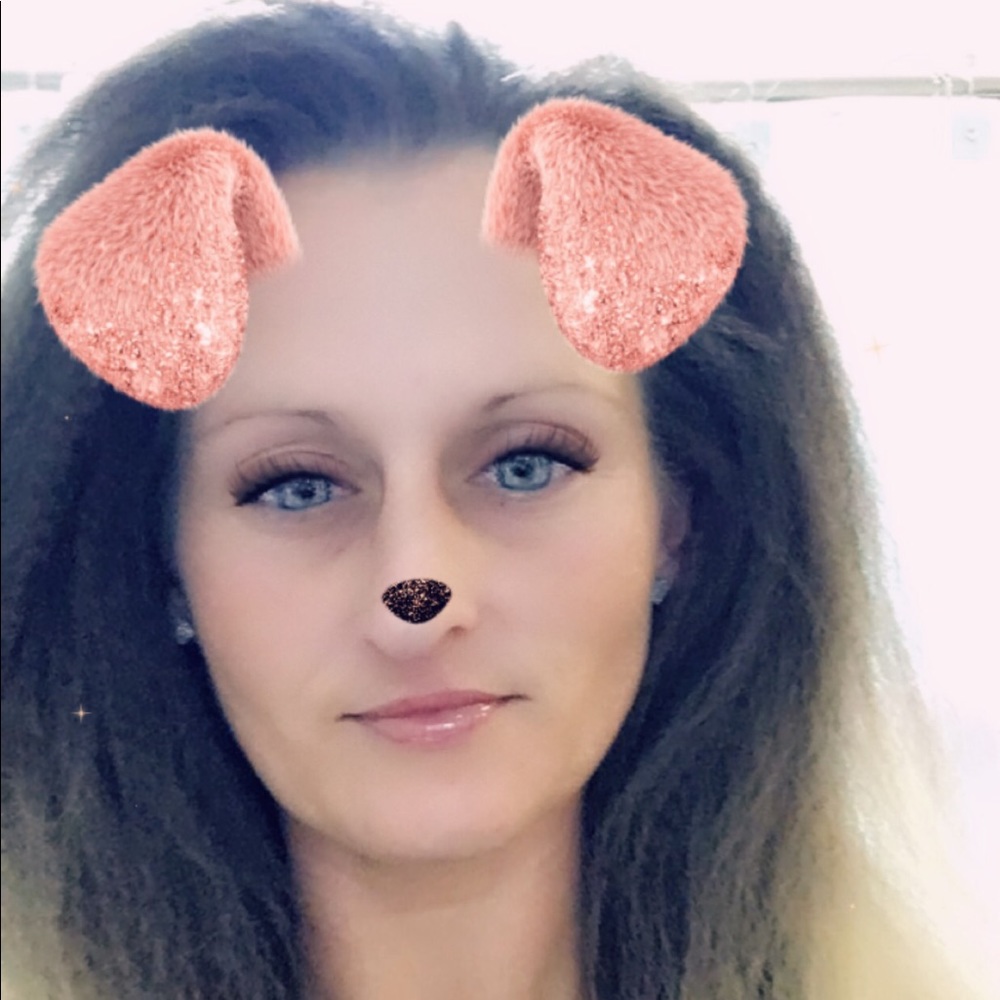 Meet your Posher, Christina